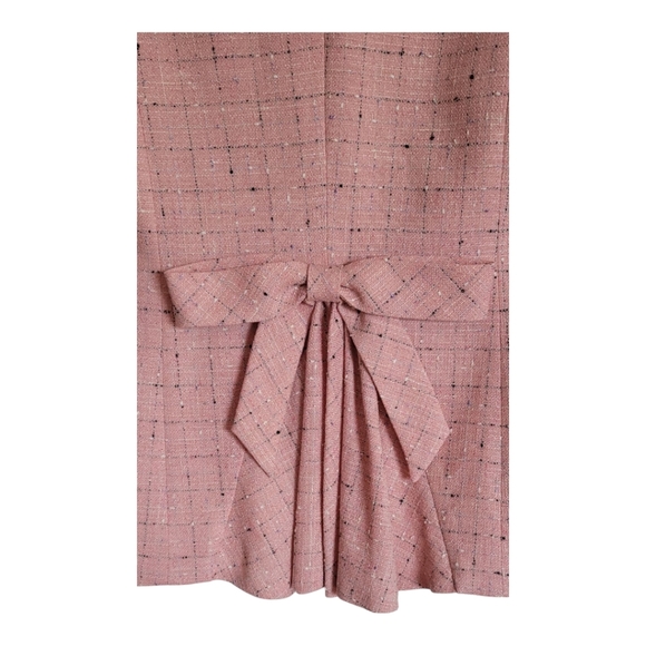 Hadleigh's Barbara Light Pink Tweed Blazer  Size 8 Luxurious Bow Back MSRP $3995 - Picture 4 of 12